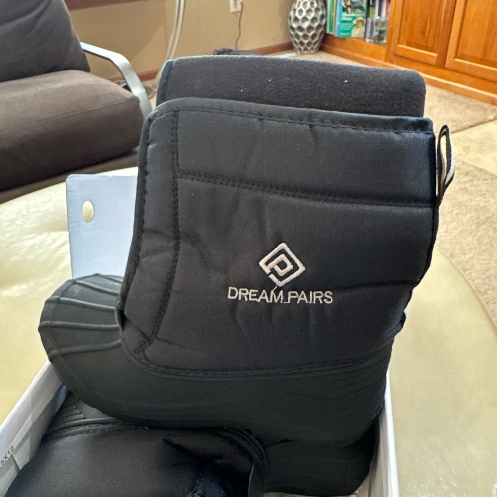 Kids Dreampairs Sz. 3 Boots